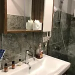 Comfort In Center Appartement Tirana