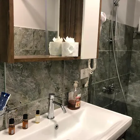 Comfort In Center דירה טיראנה